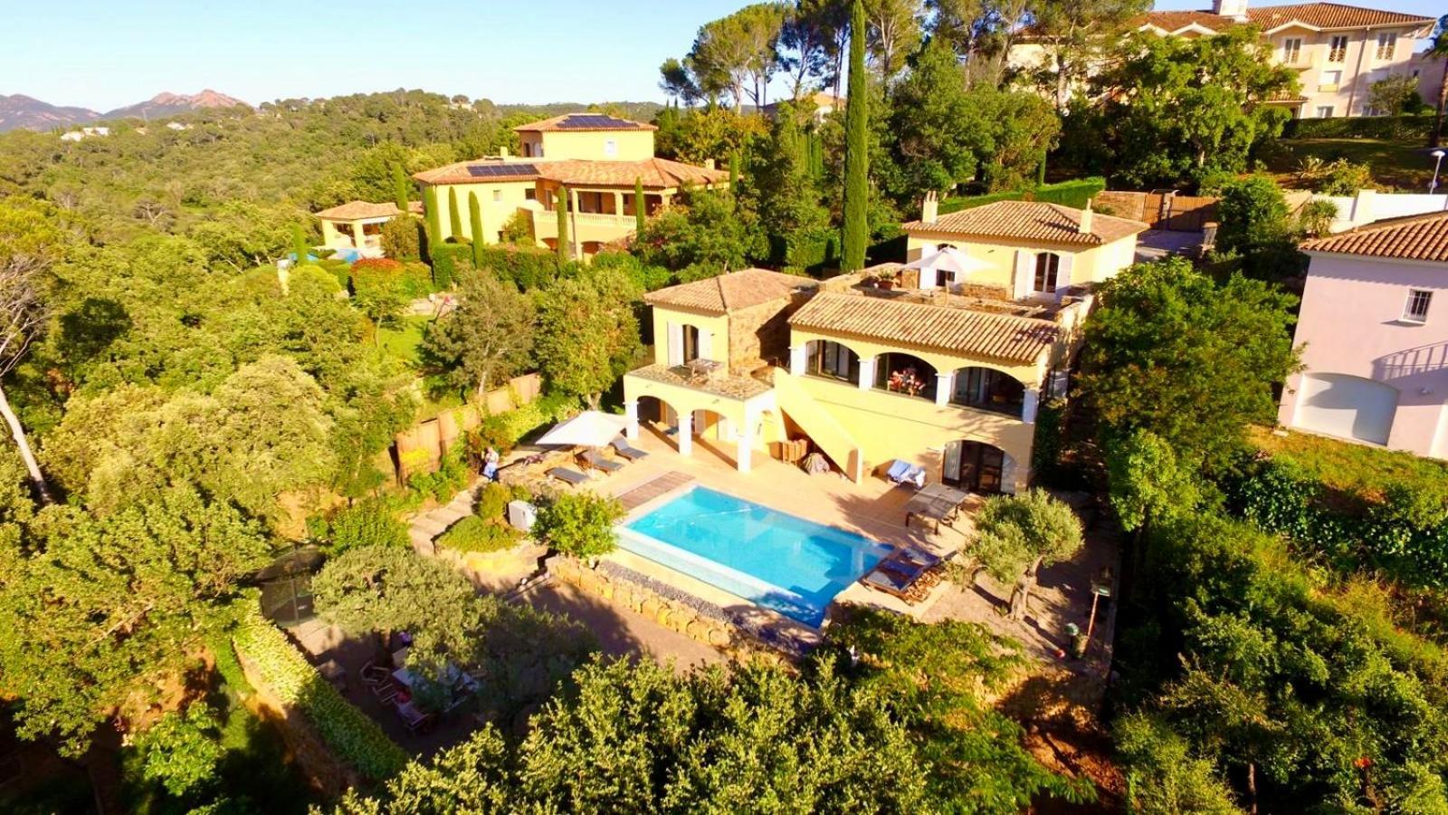 Saint-Raphaël Villa Familiale Avec Vue Imprenable מראה חיצוני תמונה